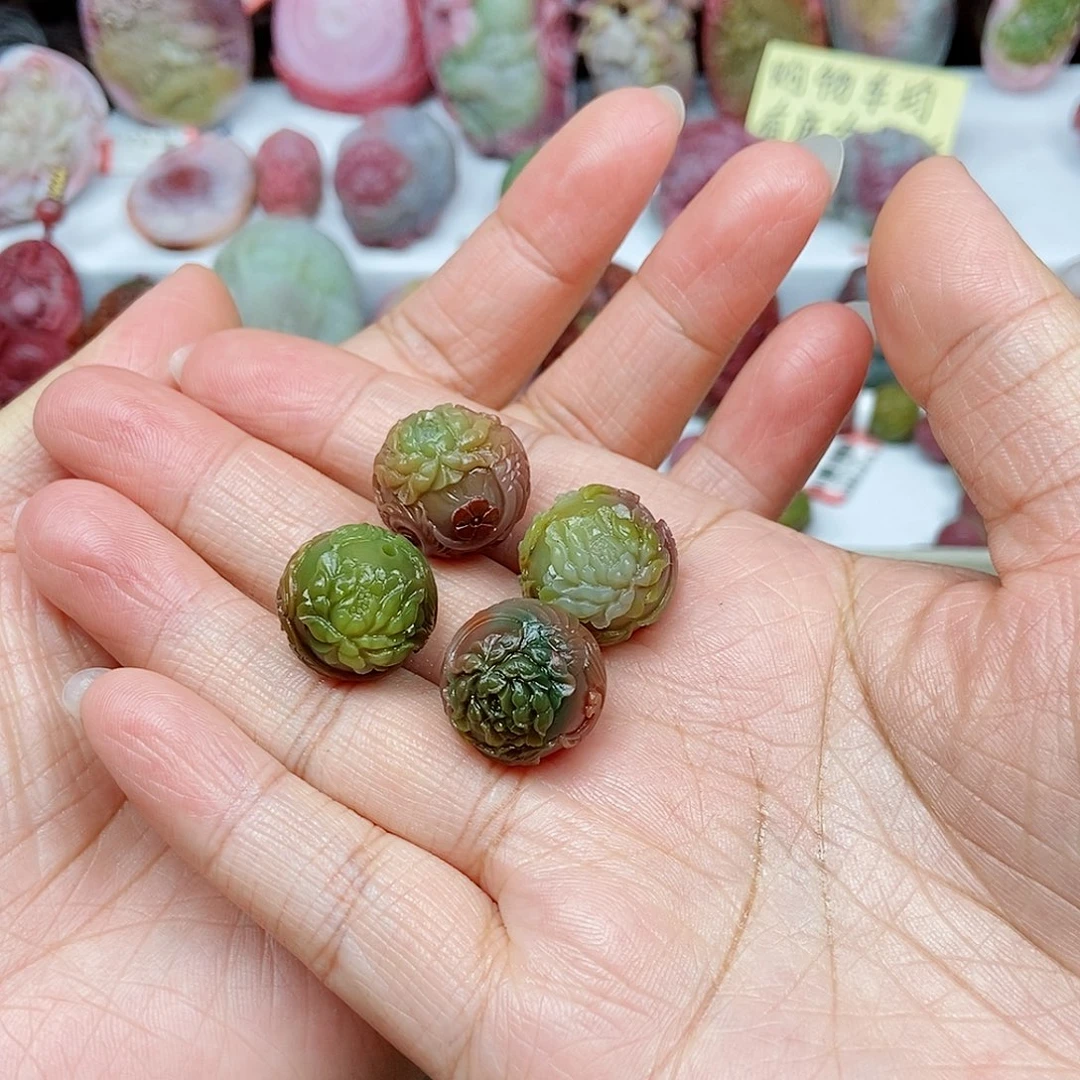 未镶嵌石英质玉（盐源）珠宝半成品如***行