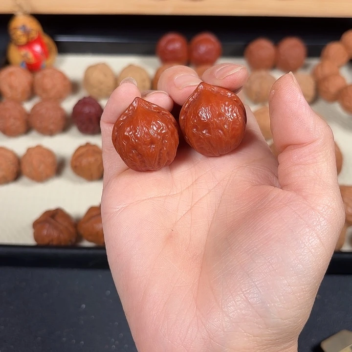 吊坠桃核水晶皮小火苗手捻