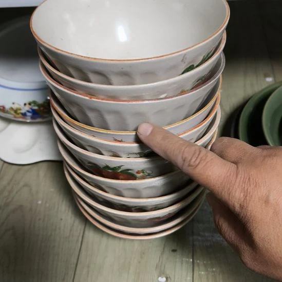 辉****瓷片磁州窑五厂盘碗壶杯有瑕疵