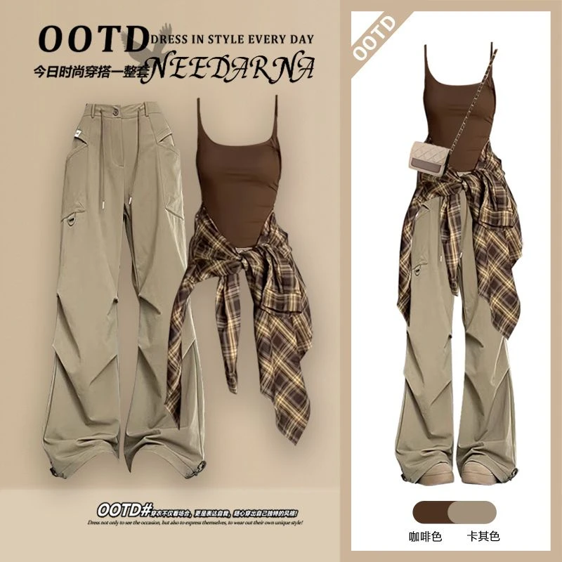 秋季穿搭一整套女装2025新款设计感格子衬衫吊带时尚工装裤三件套