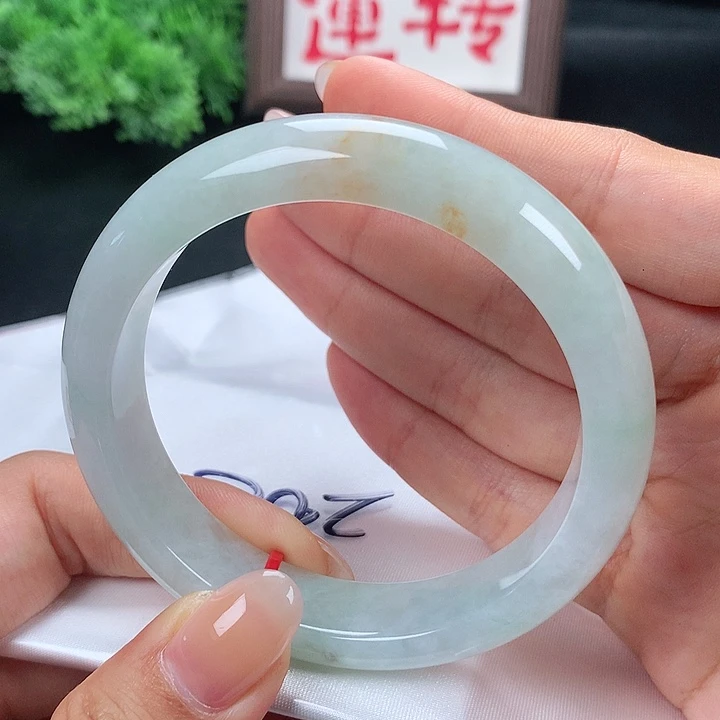 未镶嵌手镯翡翠208