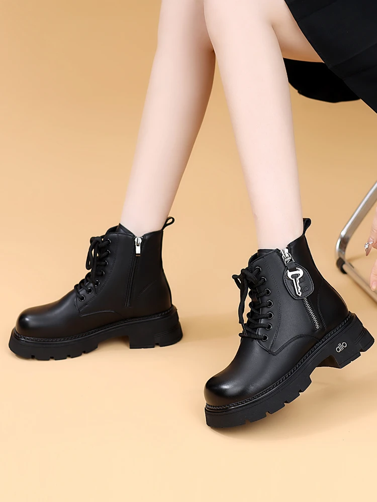 街头风欧美风缝制女秋冬马丁靴短款厚底皮靴侧拉链