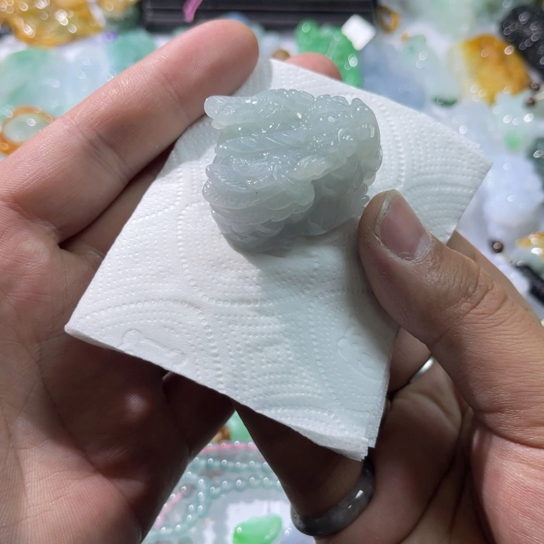 翡翠颈饰未镶嵌天然