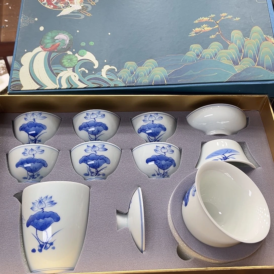 孤品茶具套装等。