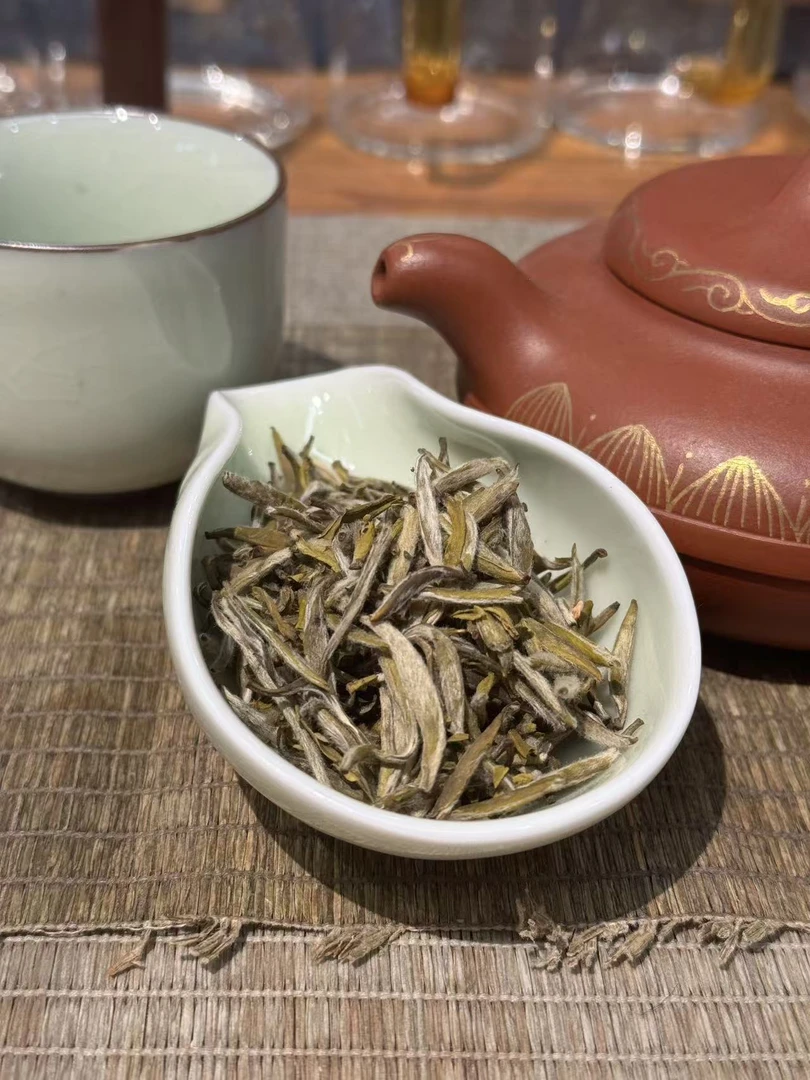 儒君九窨茉莉花茶（白毫银针）