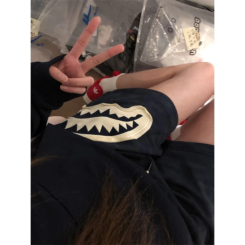 藏青色贴布鲨鱼嘴短裤男夏季美式高街直筒裤子休闲宽松外穿四分裤