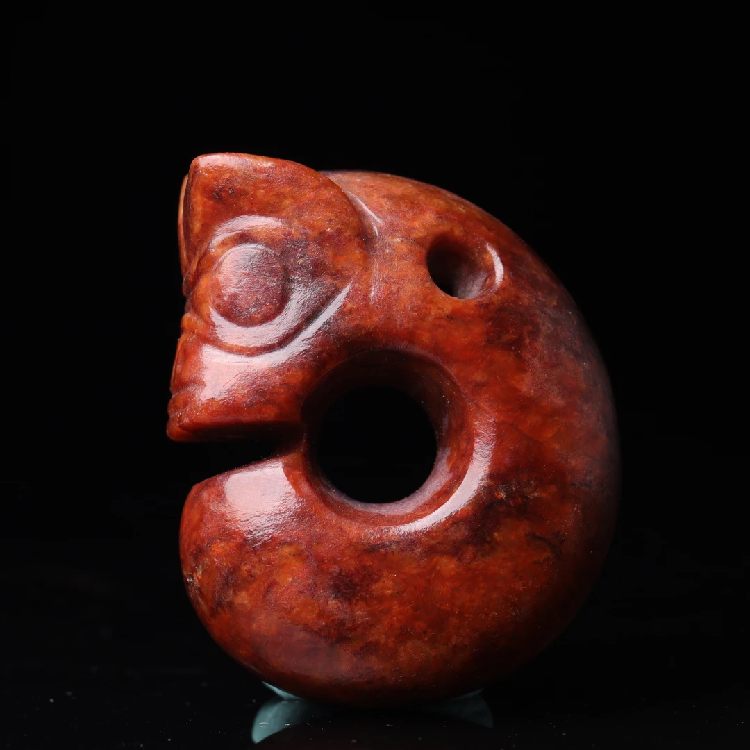 明代河磨玉猪龙花件