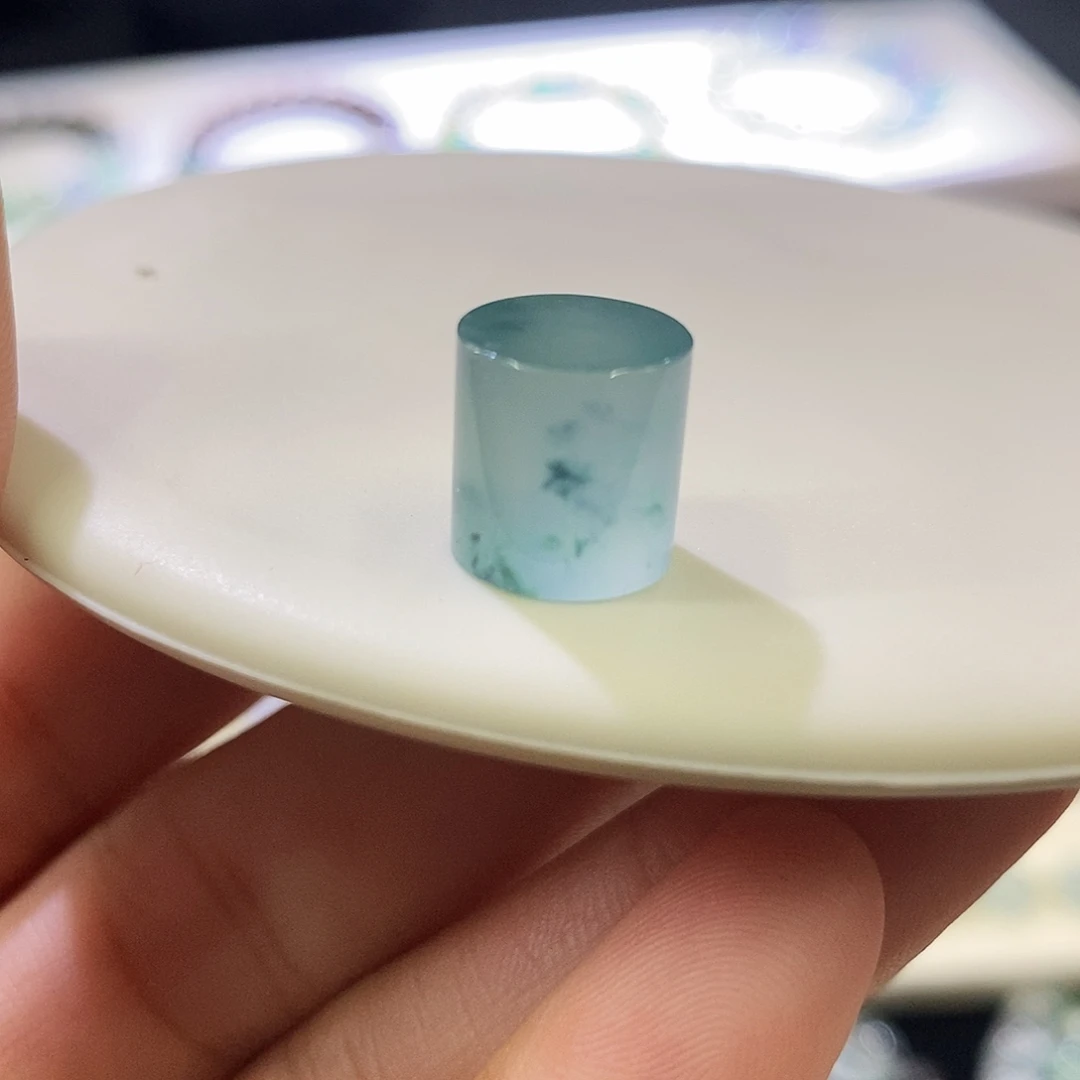 翡翠未镶嵌摆件桶珠