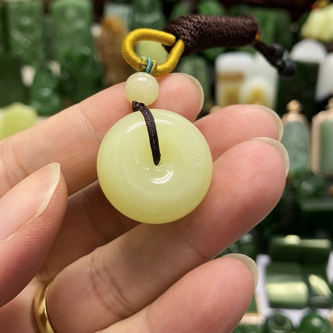 【闪购商品】和田玉颈饰未镶嵌?****✨