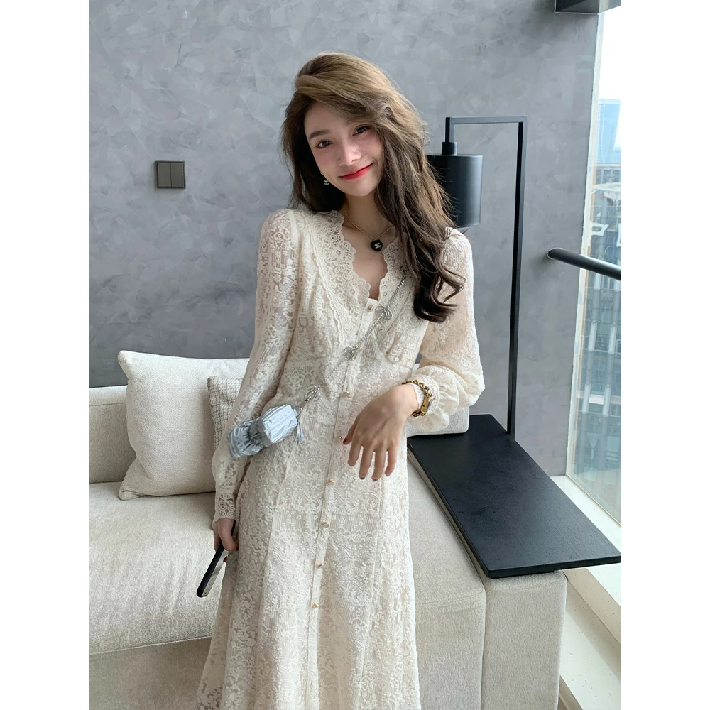 法式初恋甜美茶歇裙温柔风蕾丝仙女裙收腰显瘦白色连衣裙女春秋季