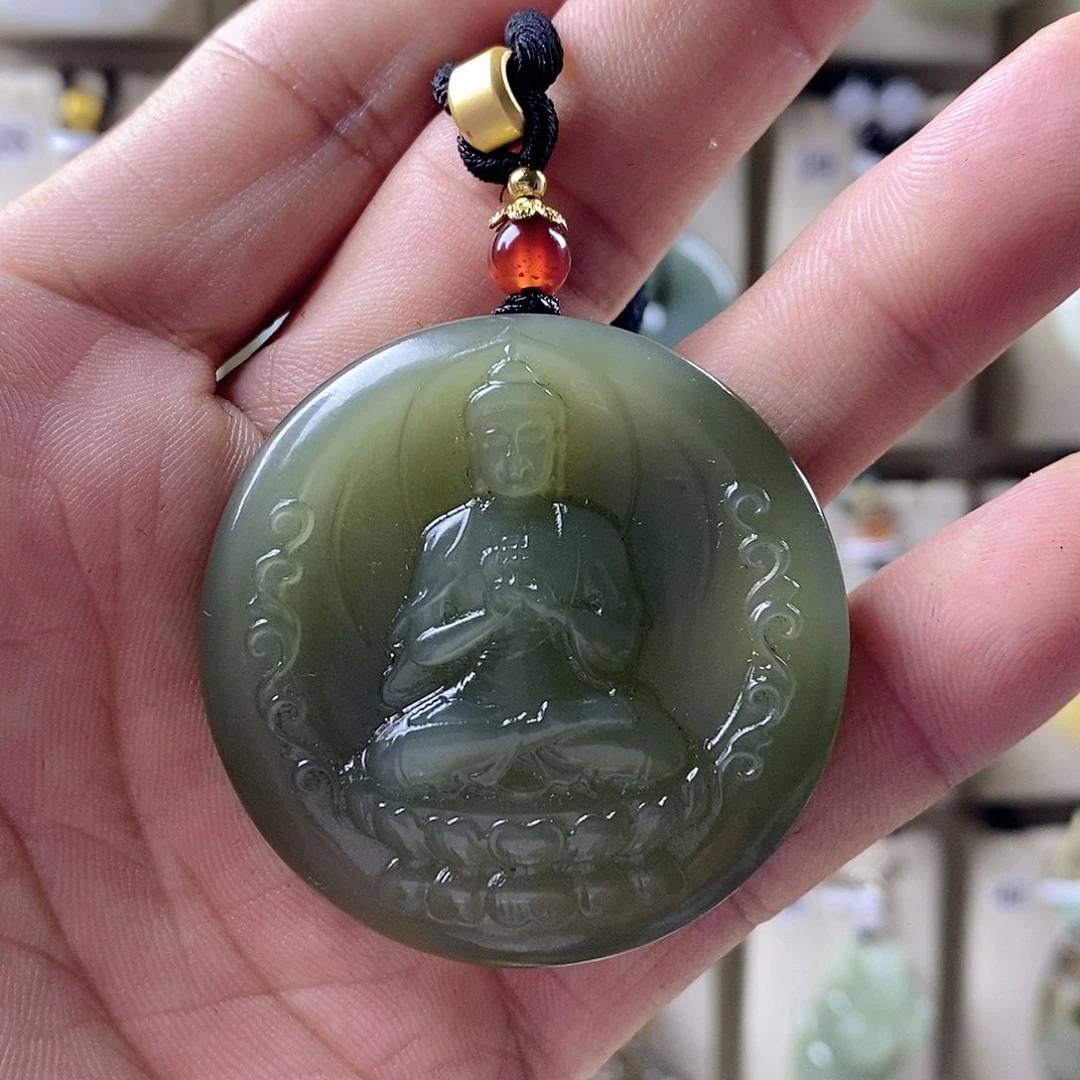 和田玉未镶嵌颈饰杨*?