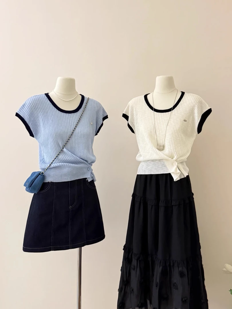 莱塞尔韩系撞色U领下摆侧扣收腰短袖针织衫