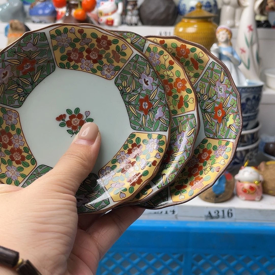 瓷片天****忑哈哈哈我真的不喜欢这样