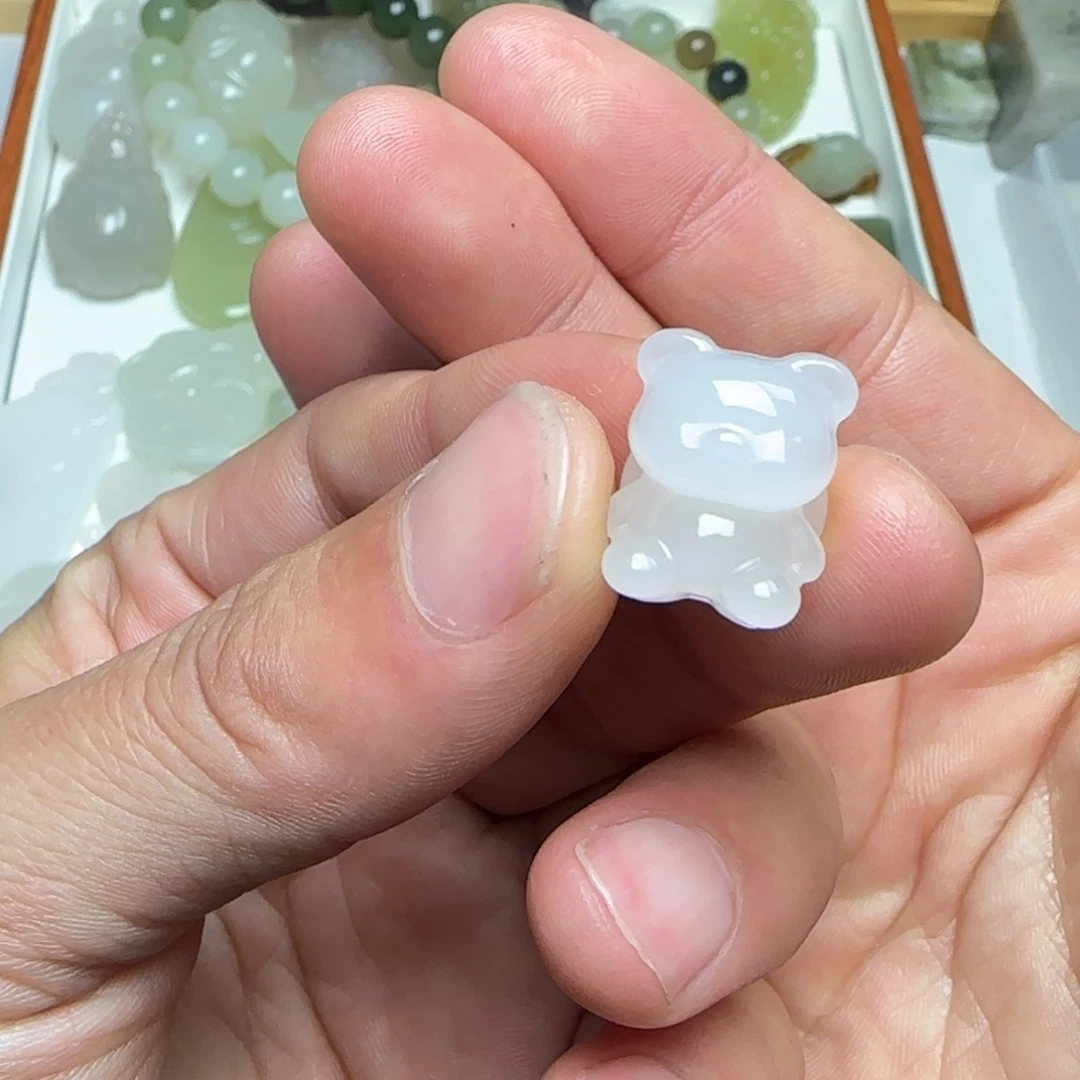 注***命和田玉未镶嵌颈饰