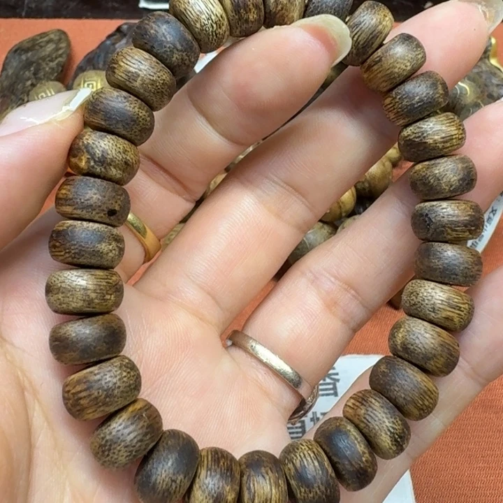 大叶紫檀（黑酸枝木类）
