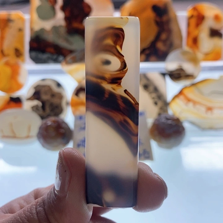 玛瑙/玉髓颈饰未镶嵌