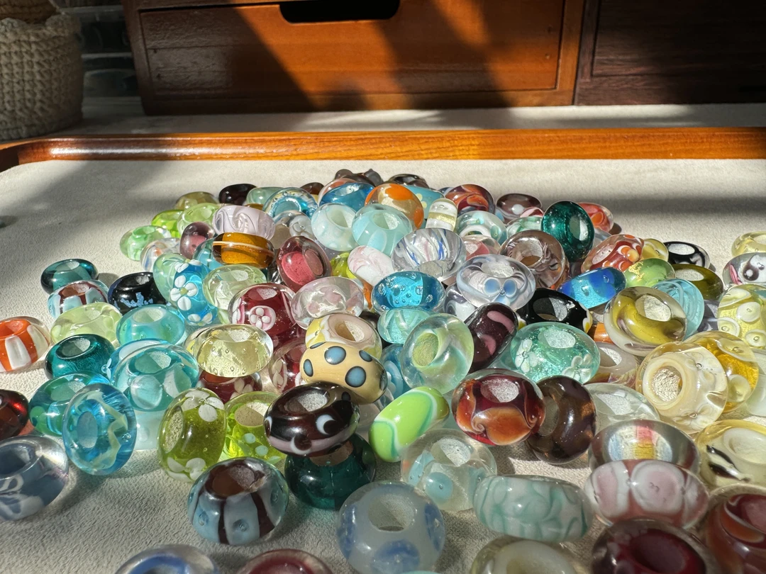 精选老琉璃立体花大孔道散珠DIY（直播扣号选珠子）