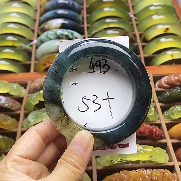 陈***芸蛇纹石玉未镶嵌手镯