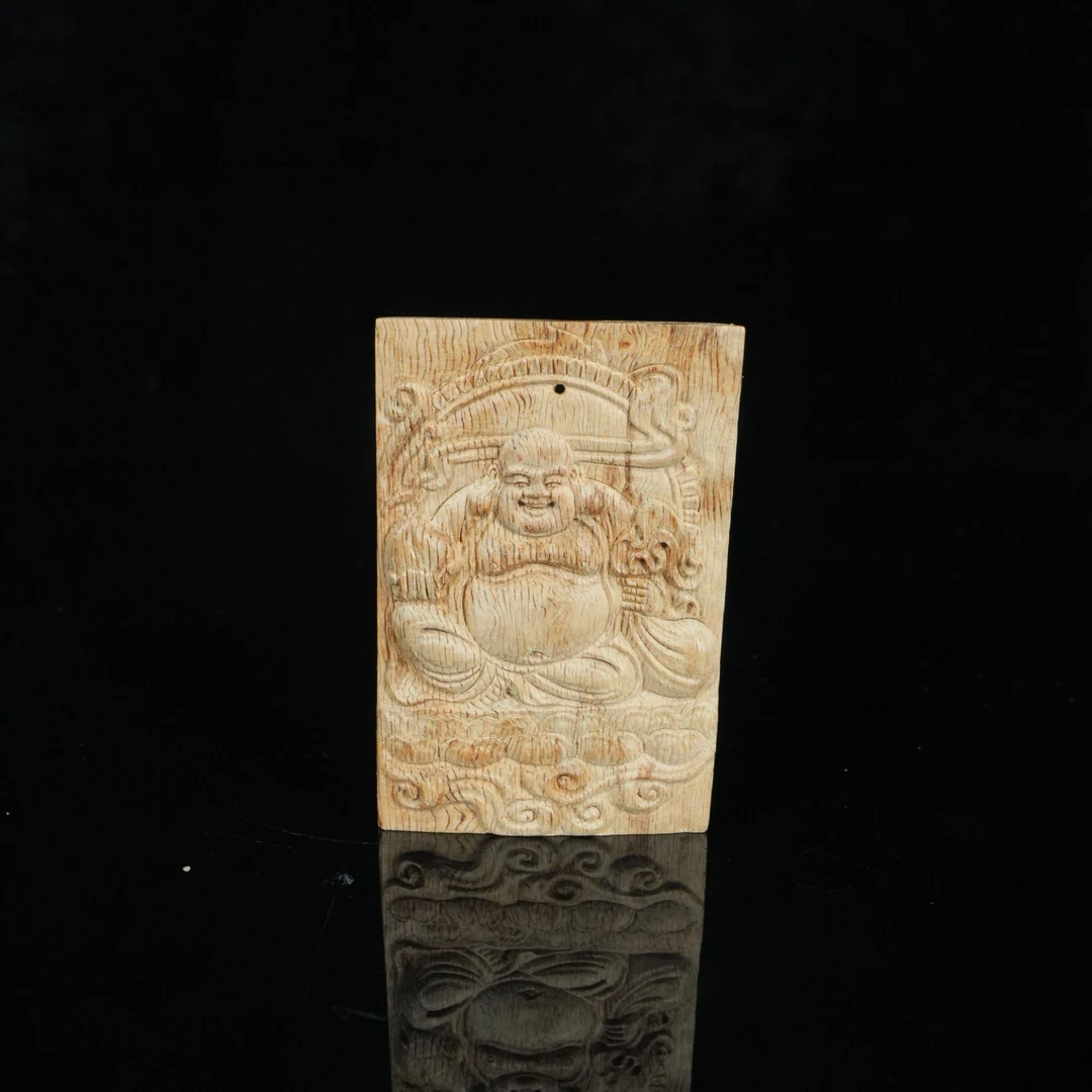 6701 柬埔寨菩萨棋金丝结沉香弥勒佛 6.07x4.02x1cm 10.76g