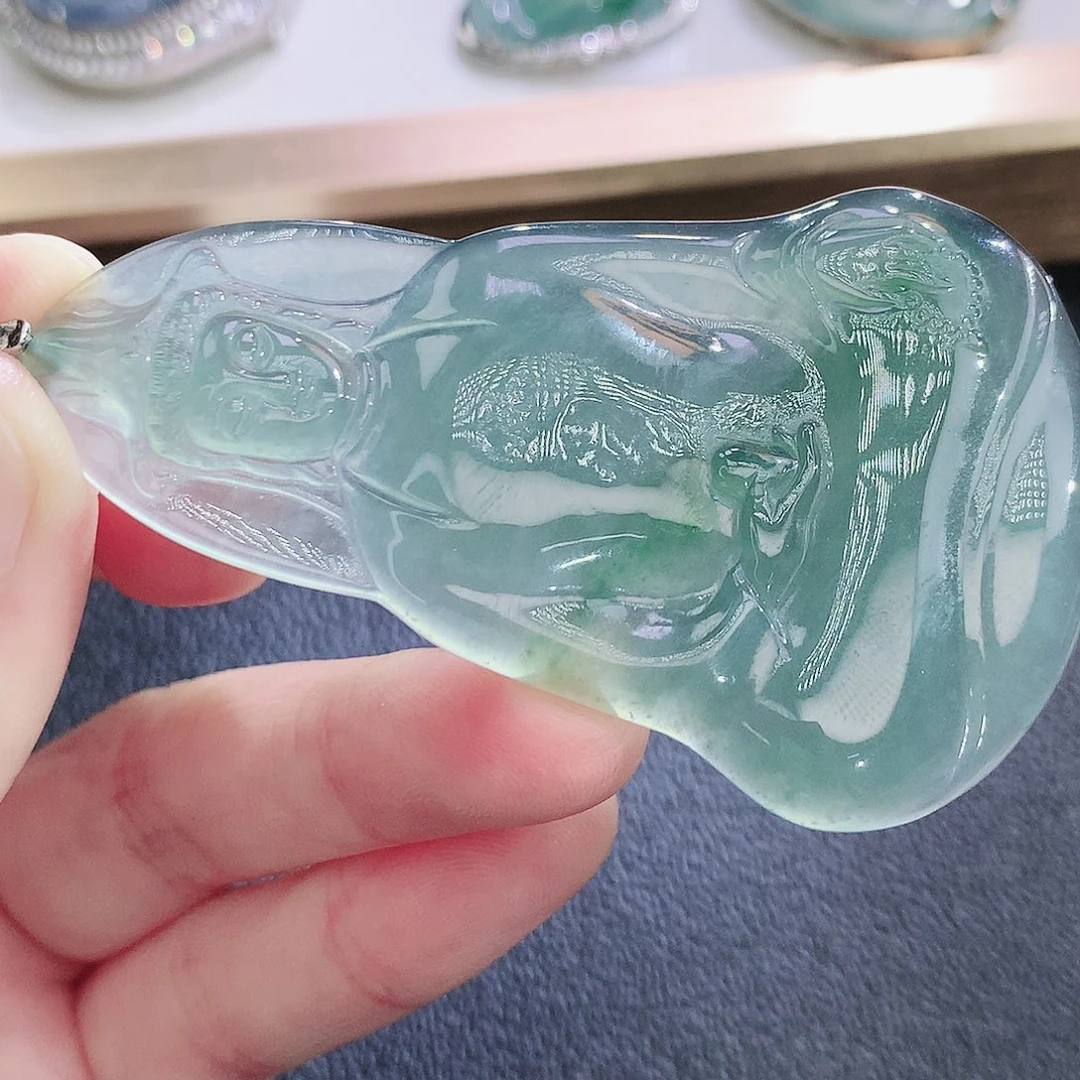 翡翠未镶嵌挂件翡翠