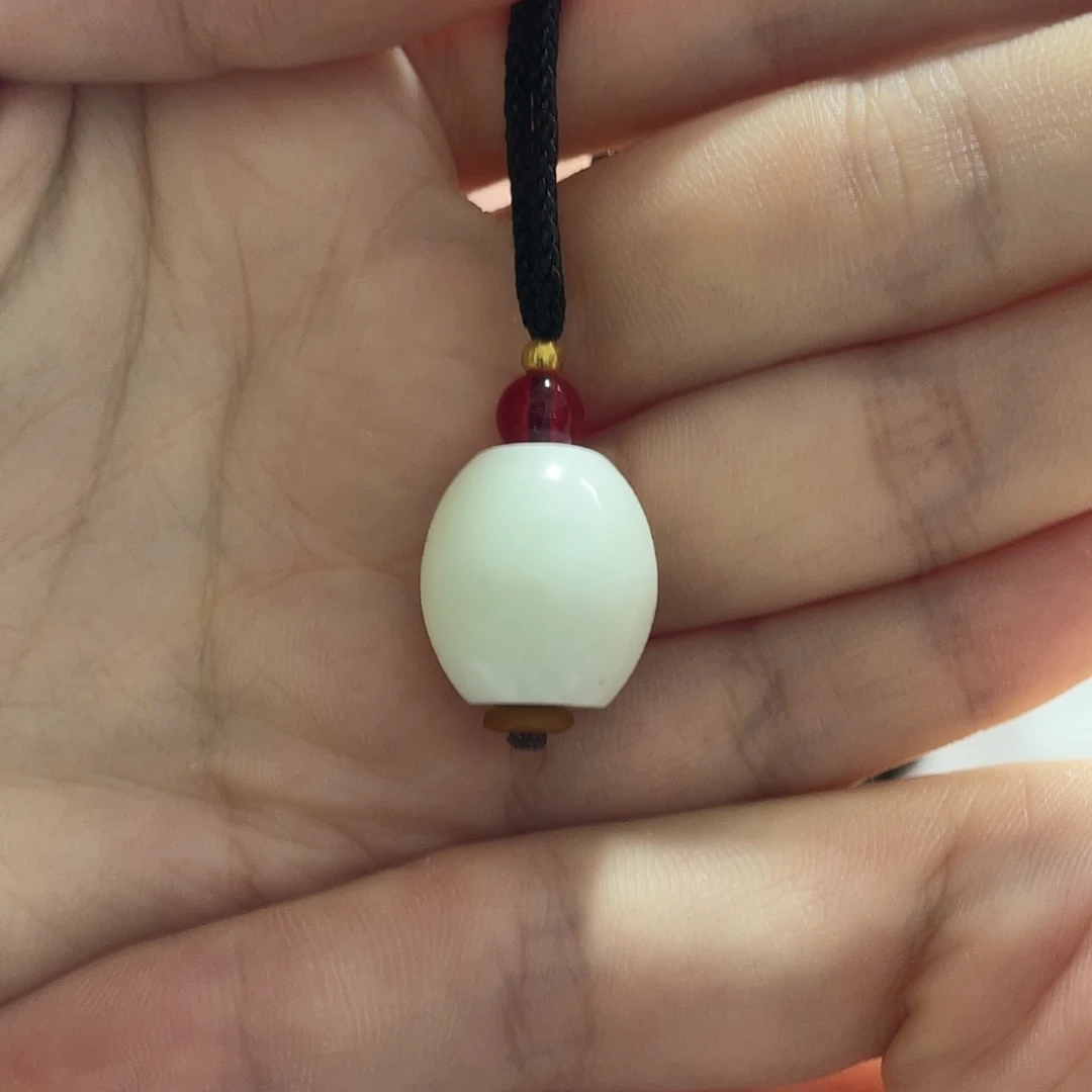 蛇纹石玉未镶嵌吊坠(赠链)