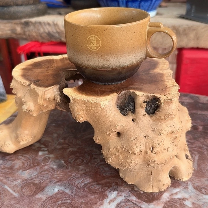 主人杯一个,瓷。。品茗瓷