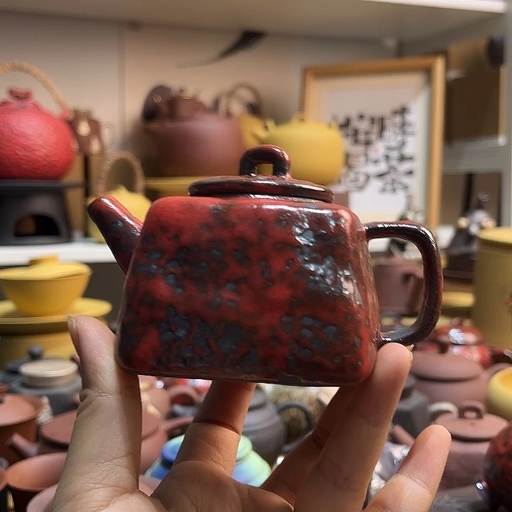 微瑕是真的不适合做表情了哈