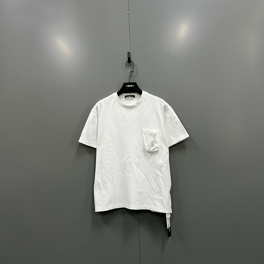 95新 LouisVuitton/路易威登 暗纹老花3D口袋短袖 L码/bc018444