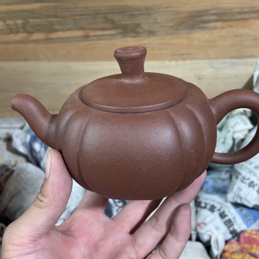 茶壶紫砂老厂紫砂壶一件。