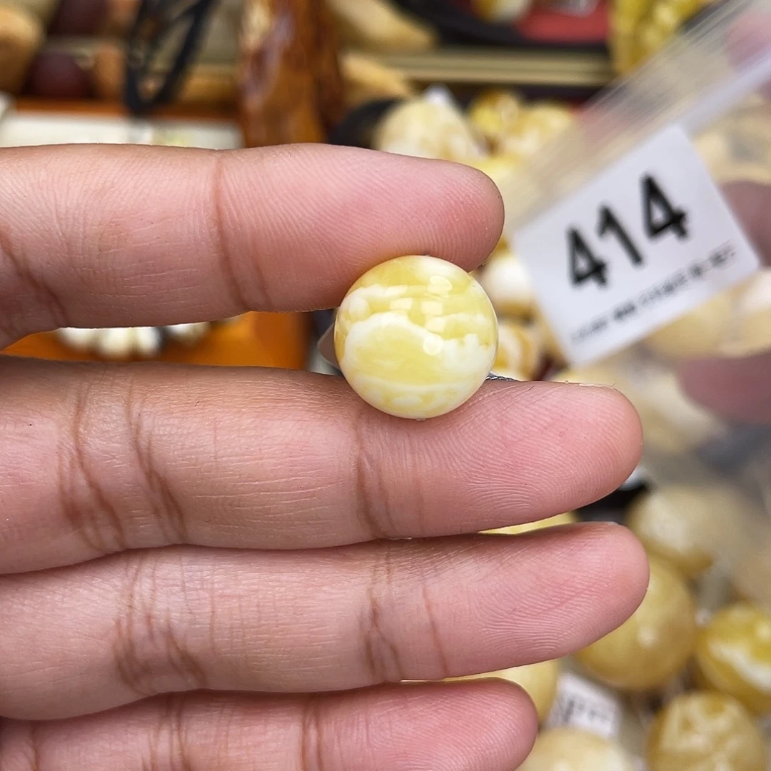 蜜蜡未镶嵌珠宝奇石水线15