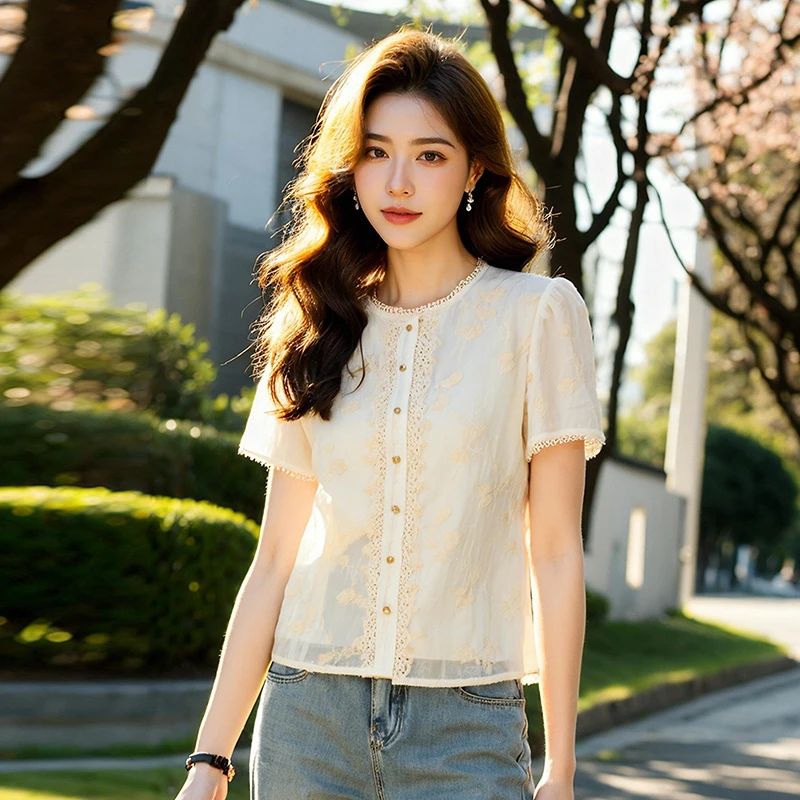 奢姿大码女装2025夏季减龄蝴蝶结绣花衬衫胖妹妹蕾丝时尚百搭上衣