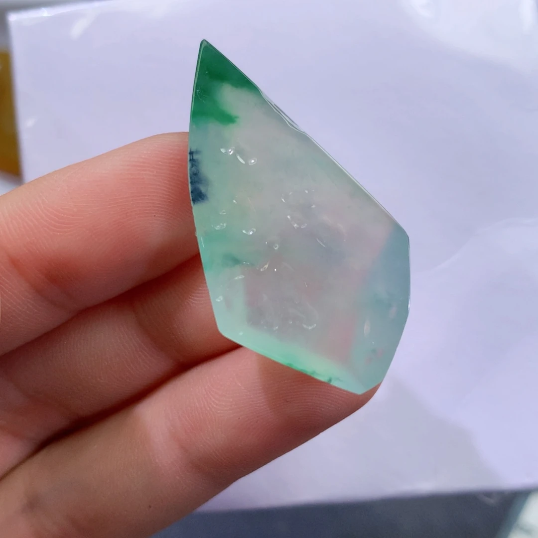 翡翠未镶嵌吊坠(不含链)保真