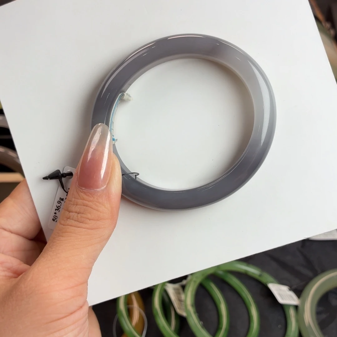 和田玉未镶嵌手镯贵妃小圈口漏49.50。16