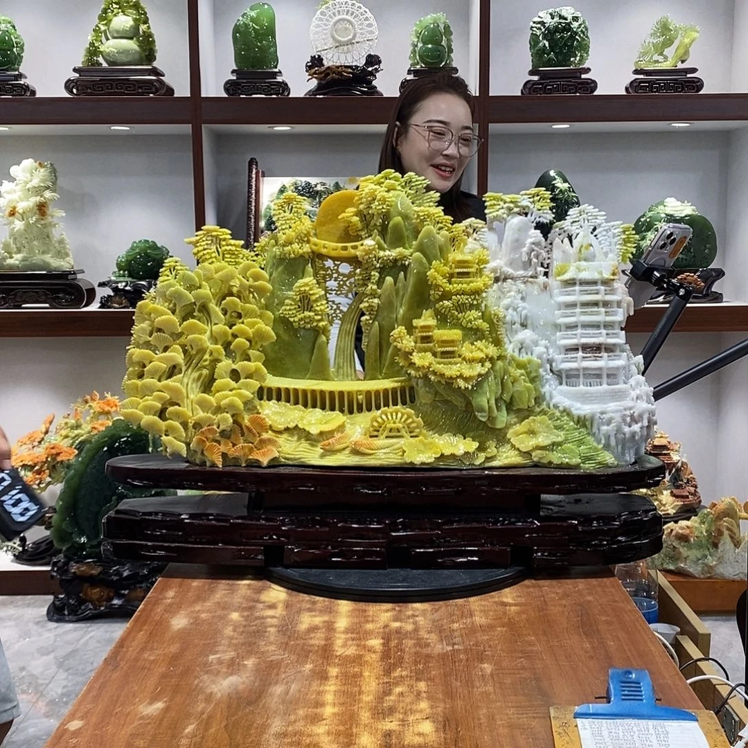 用***s玉山水摆件 玄关摆件