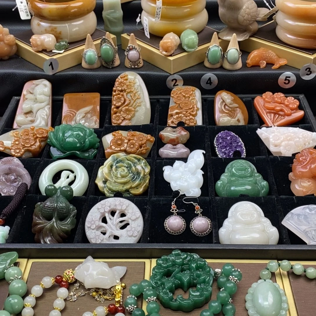 安***草石英质玉未镶嵌手镯