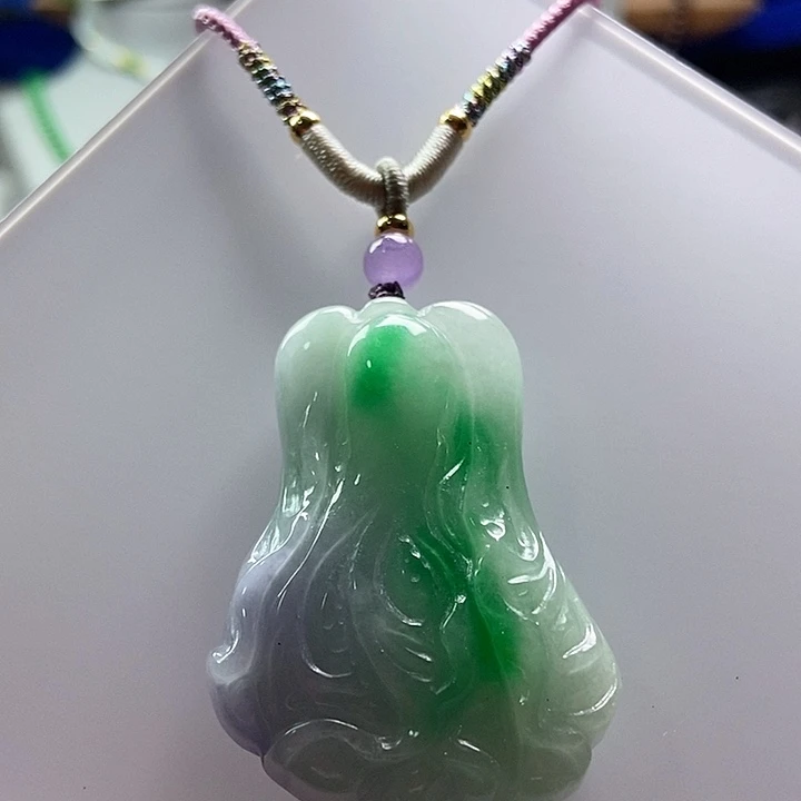 吊坠(赠链)未镶嵌翡翠