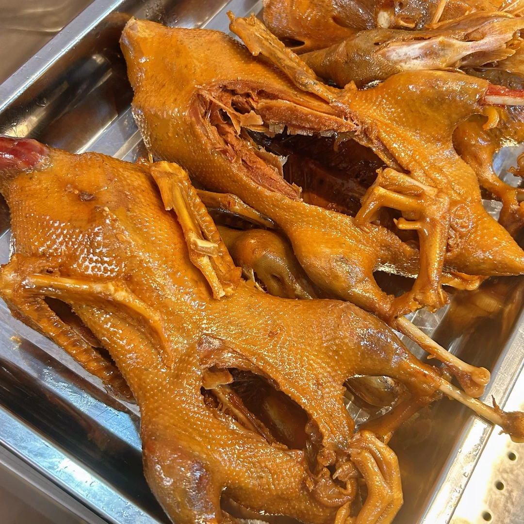 吴记秘制酱鸭+鸡翅尖0添加0防腐顺丰包邮开袋即食