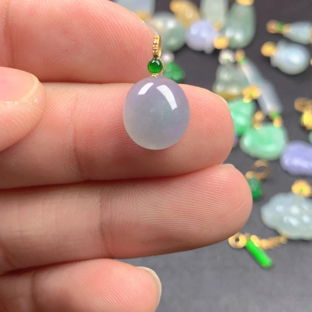 【闪购商品】颈饰18K金镶嵌翡翠叶*翡翠