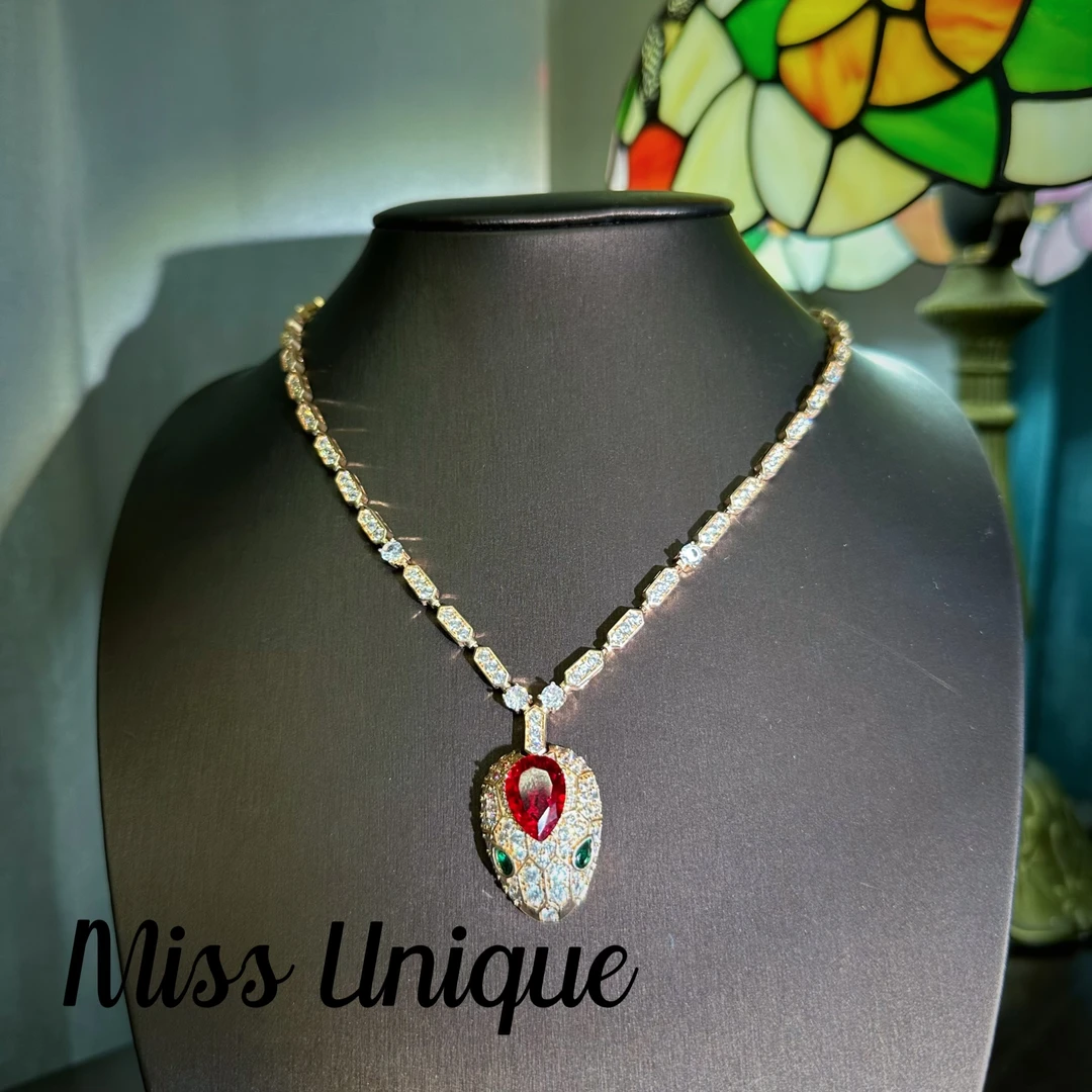 E8067红色满钻灵蛇项链