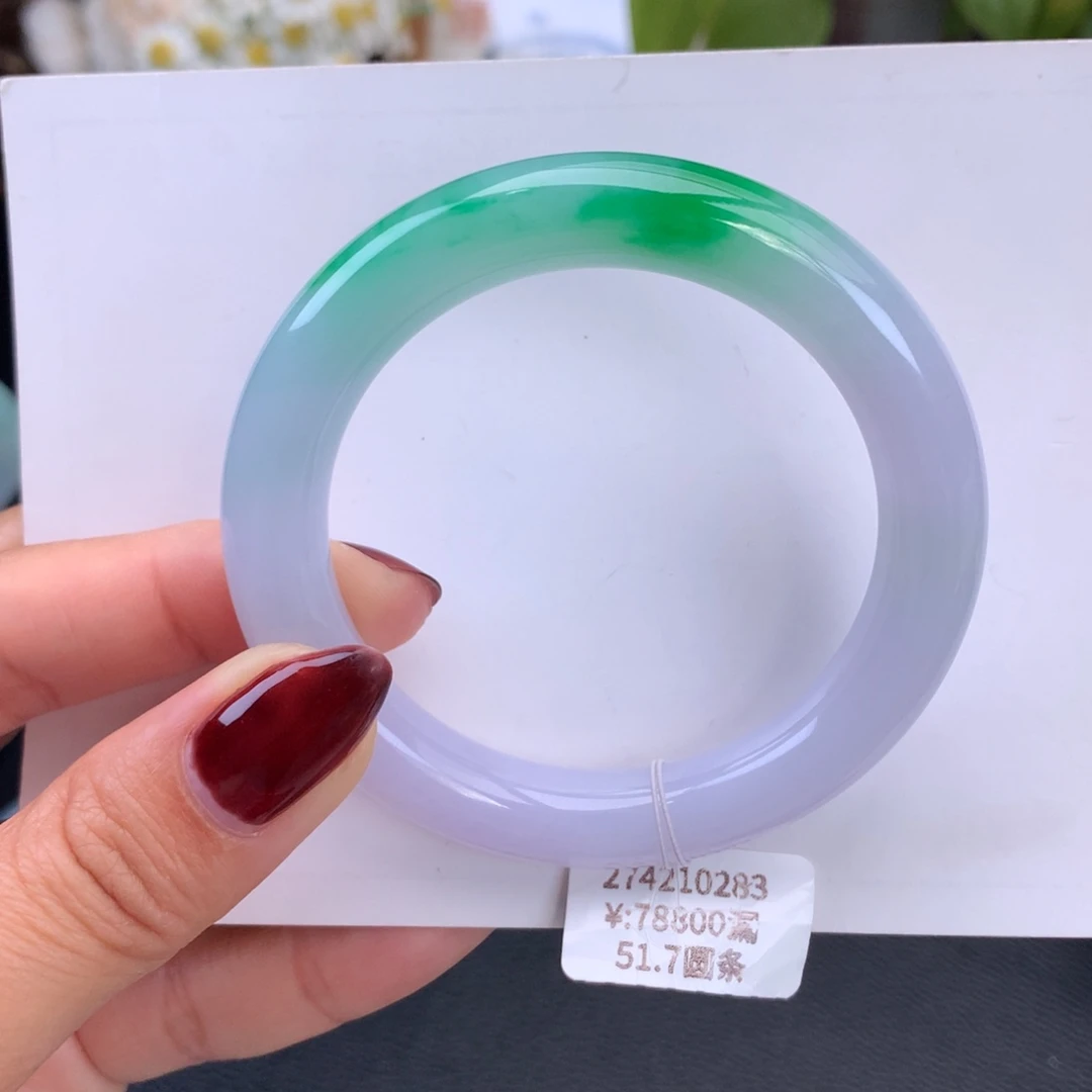 翡翠手镯未镶嵌细糯化紫底飘翠圆条手镯（有纹）