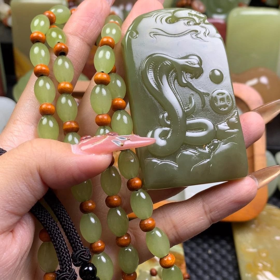 新疆昆仑山料牌子