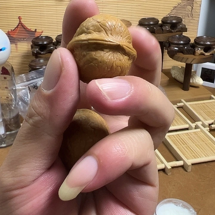 文玩核桃吊坠蛇皮球8号