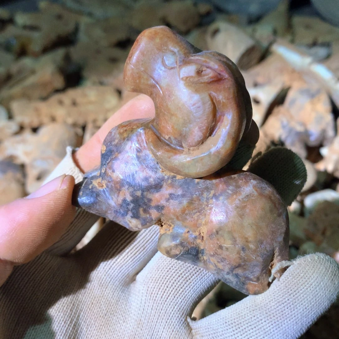 和田玉未镶嵌挂件