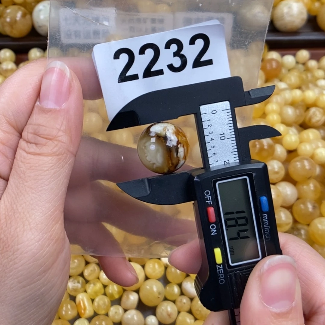 蜜蜡珠宝奇石未镶嵌