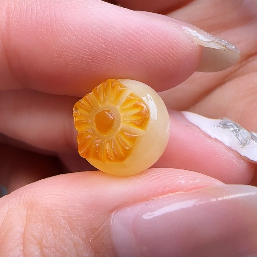 琥珀未镶嵌珠宝奇石蜜蜡