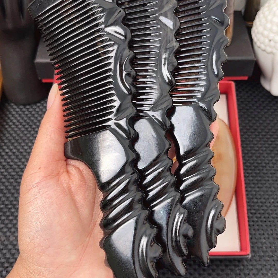 纯手工制作纯牛角梳子