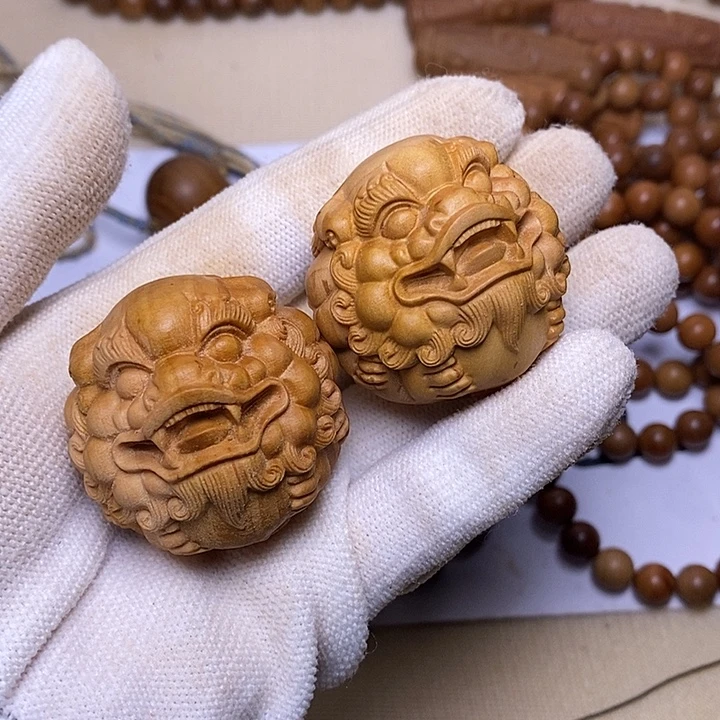 檀香木吊坠老山檀香雕刻貔貅手球一对4.0