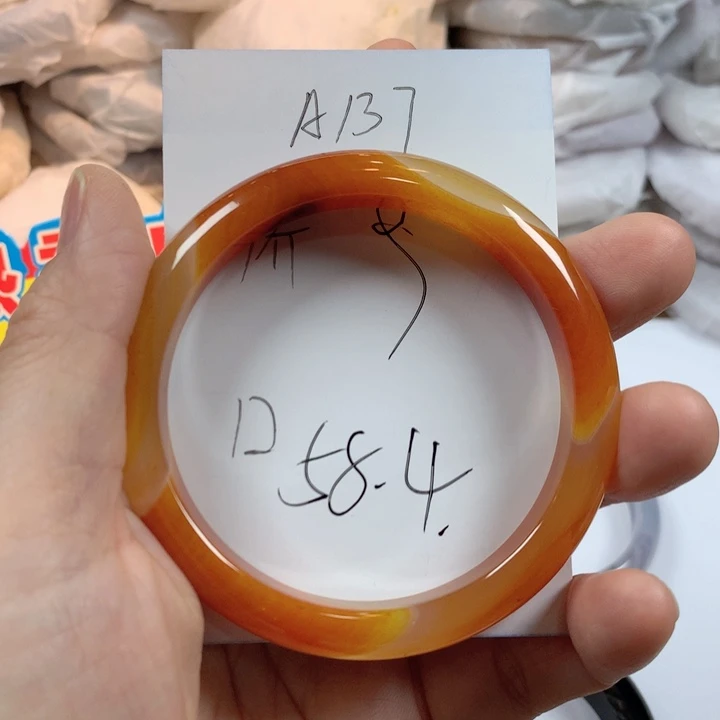 玛瑙/玉髓未镶嵌手镯