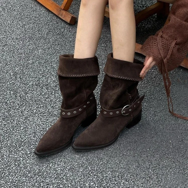 棕色复古西部牛仔靴女2025年新款夏季尖头粗跟骑士靴新疆旅游靴子