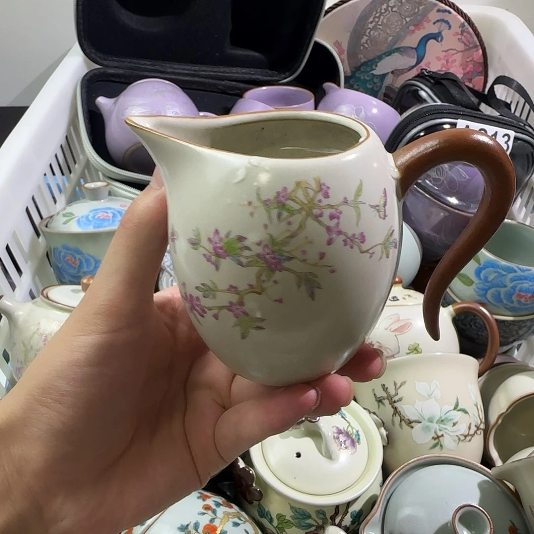 汝窑开片紫藤花公道杯